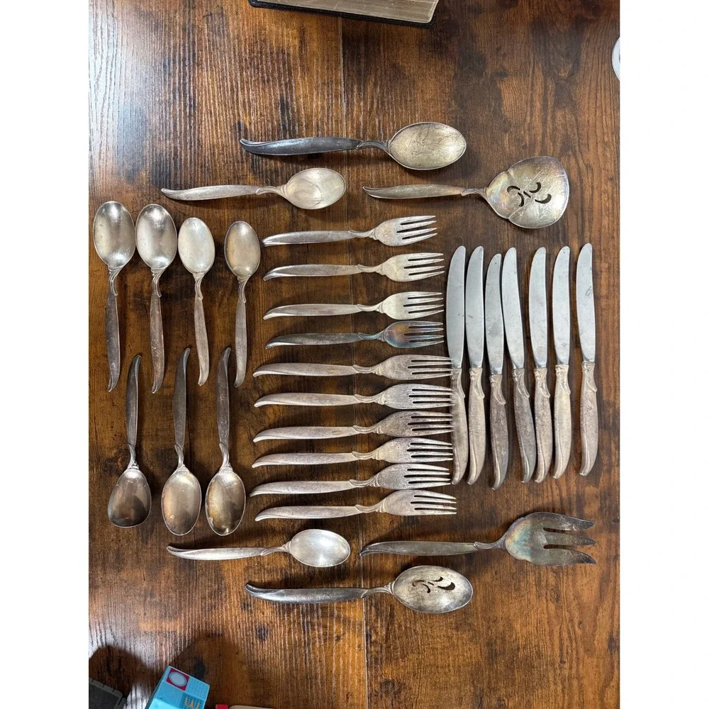 1847 Rogers Bros Flair Silverplate Flatware Set 28pc Mid Century Modern MCM